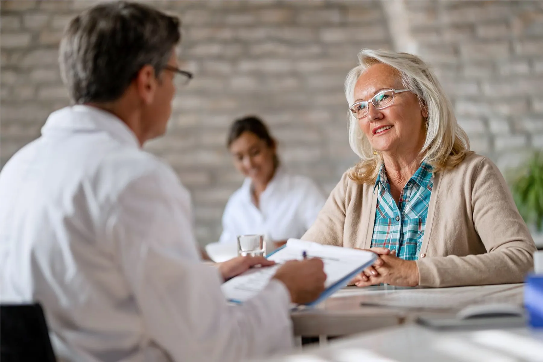 Pre-Screening & Eligibility Check - Patient completing questionnaire